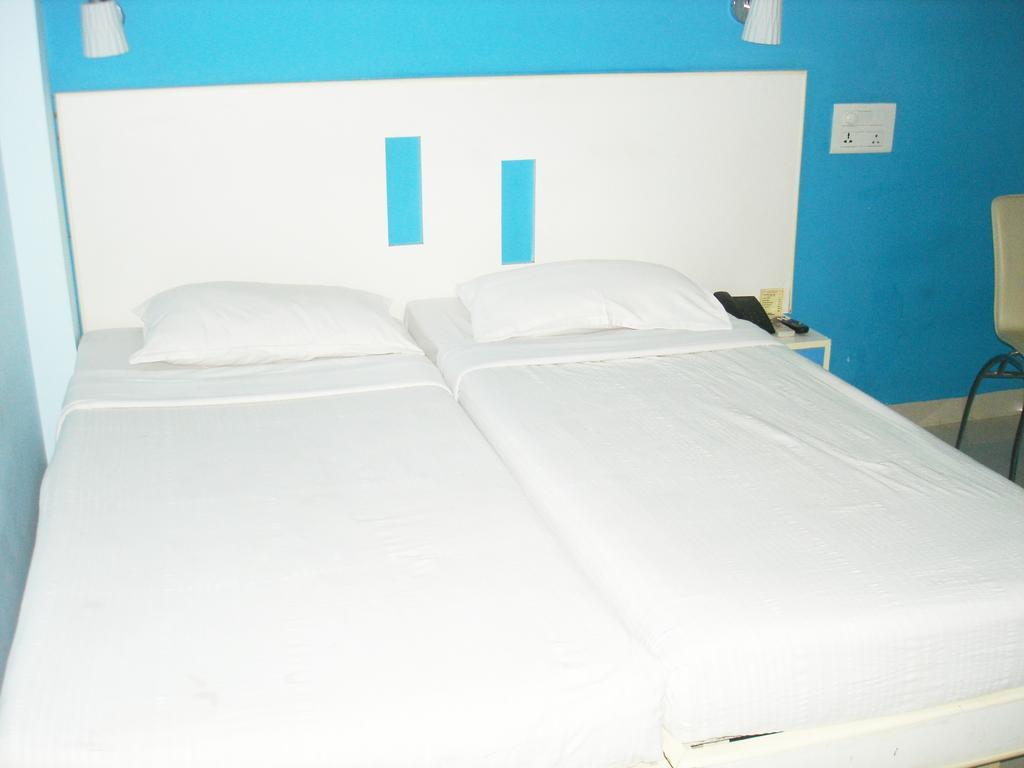Hotel Pandian Chennai Eksteriør bilde