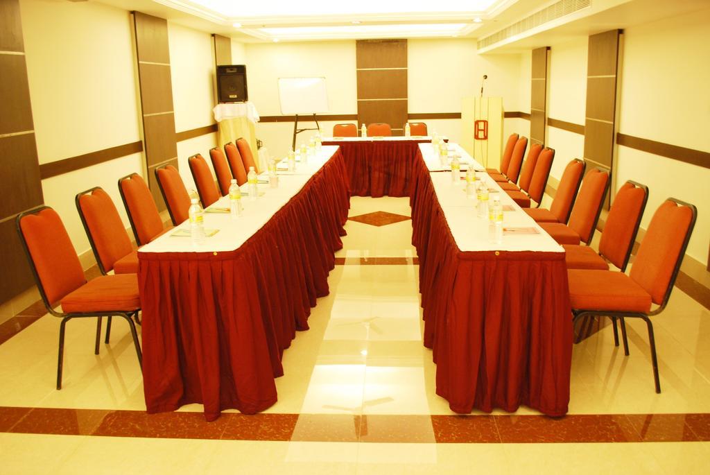 Hotel Pandian Chennai Eksteriør bilde