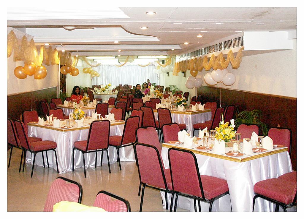 Hotel Pandian Chennai Eksteriør bilde