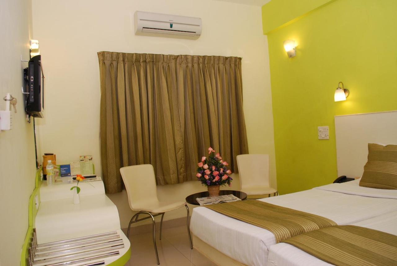 Hotel Pandian Chennai Eksteriør bilde